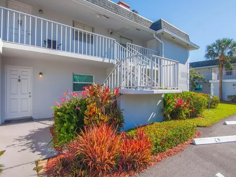 1166 6th Avenue Vero Beach FL 32960