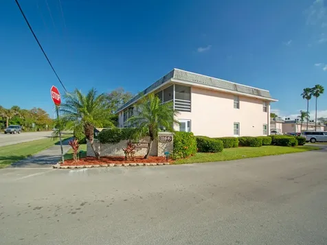 1166 6th Avenue Vero Beach FL 32960