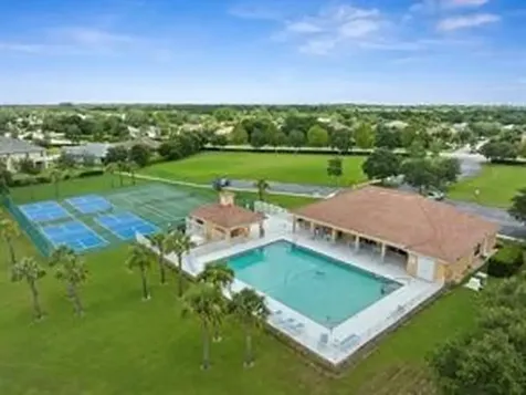 483 S Key Lime Square SW Vero Beach FL 32968