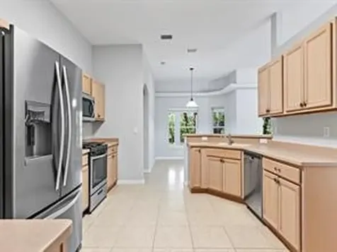 483 S Key Lime Square SW Vero Beach FL 32968