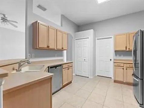 483 S Key Lime Square SW Vero Beach FL 32968