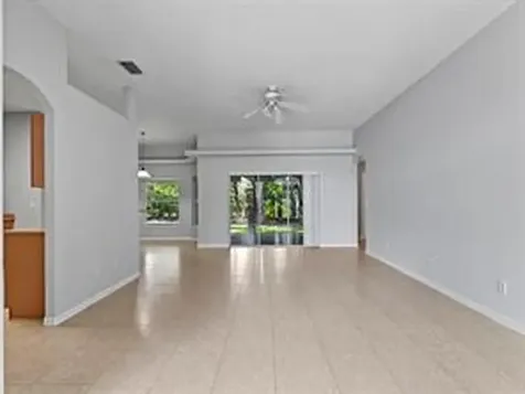 483 S Key Lime Square SW Vero Beach FL 32968