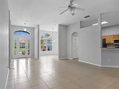 483 S Key Lime Square SW Vero Beach FL 32968