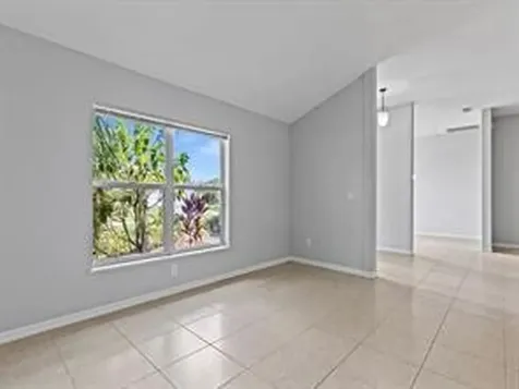 483 S Key Lime Square SW Vero Beach FL 32968