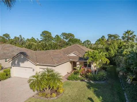 7685 Fieldstone Ranch Square Vero Beach FL 32967