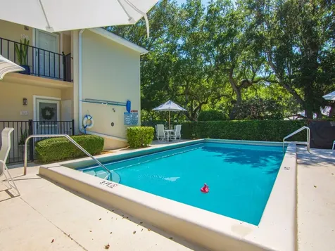 800 Coquina Lane Vero Beach FL 32963