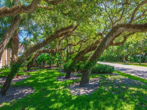 800 Coquina Lane Vero Beach FL 32963