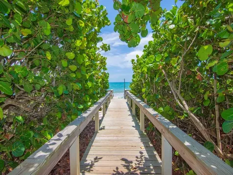 1575 Shorelands Drive E Vero Beach FL 32963