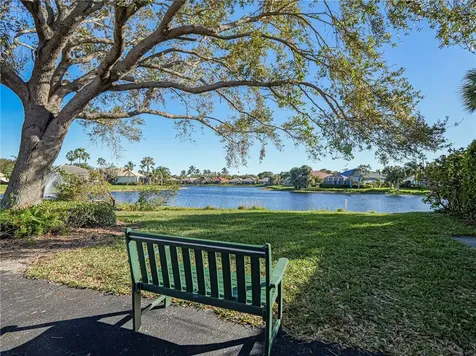 978 Island Club Square Vero Beach FL 32963