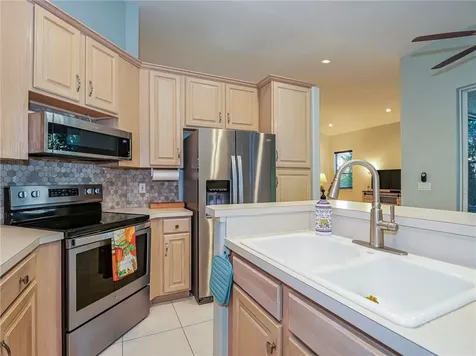 978 Island Club Square Vero Beach FL 32963
