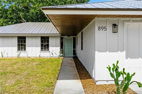 895 20th Avenue Vero Beach FL 32960