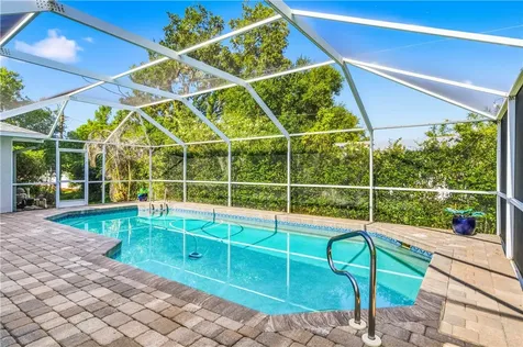 445 45th Avenue Vero Beach FL 32968
