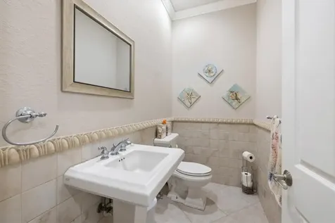 2304 Winding Creek Lane Fort Pierce FL 34981