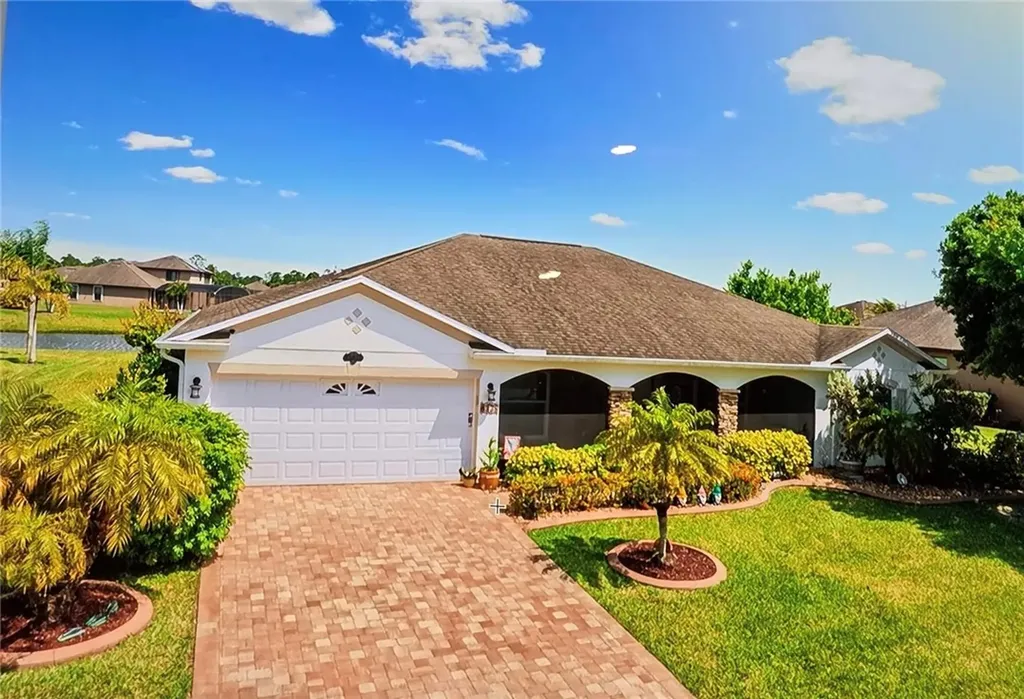 4738 Ashley Lake Circle Vero Beach FL 32967