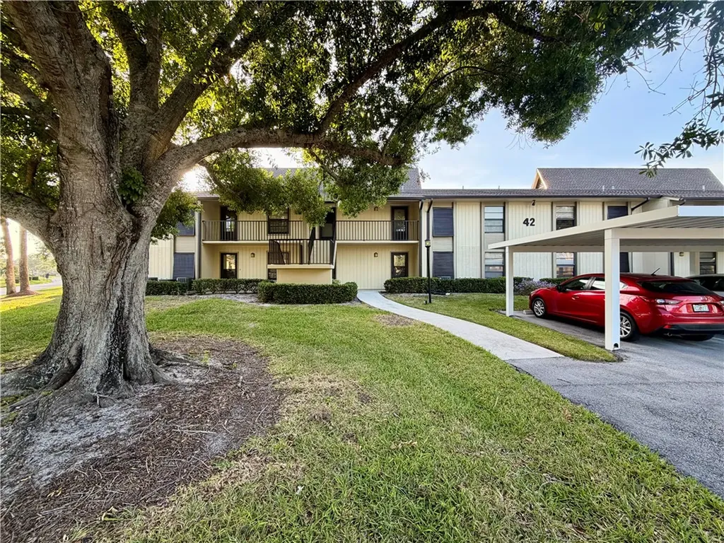 42 Plantation Drive Vero Beach FL 32966