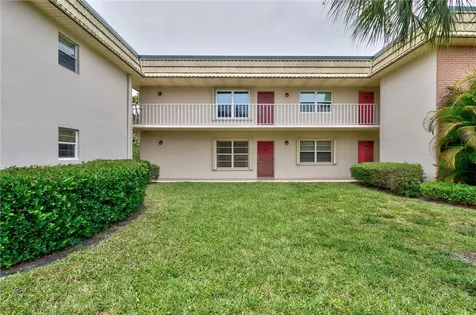 5 Vista Gardens Trail Vero Beach FL 32962