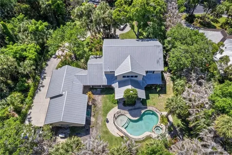 1720 E Rosewood Court Vero Beach FL 32966