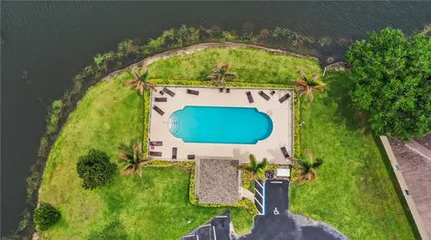2631 12th Square SW Vero Beach FL 32968
