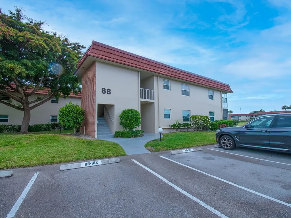 88 Crooked Tree Lane Vero Beach FL 32962