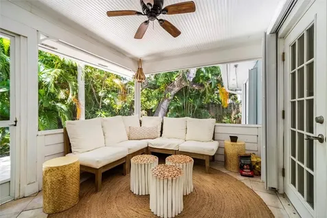 1960 W Pebble Path Vero Beach FL 32963