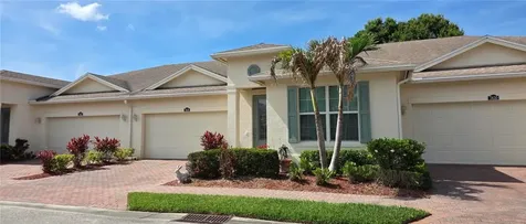 7426 Oakridge Place Vero Beach FL 32966