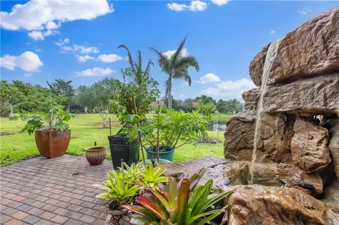 5574 49th Avenue Vero Beach FL 32967
