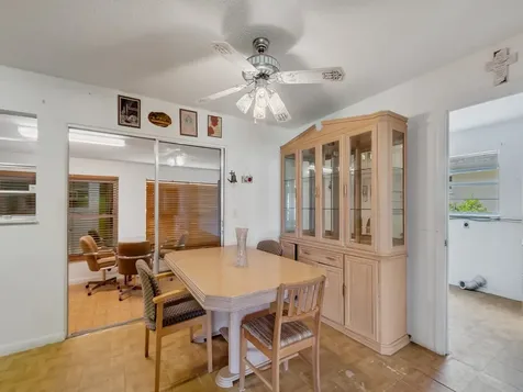 418 Maple Street Sebastian FL 32958
