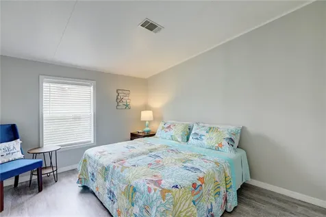 1039 Wren Circle Barefoot Bay FL 32976