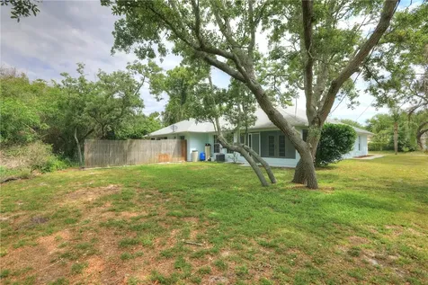 11187 Airport Drive Sebastian FL 32958