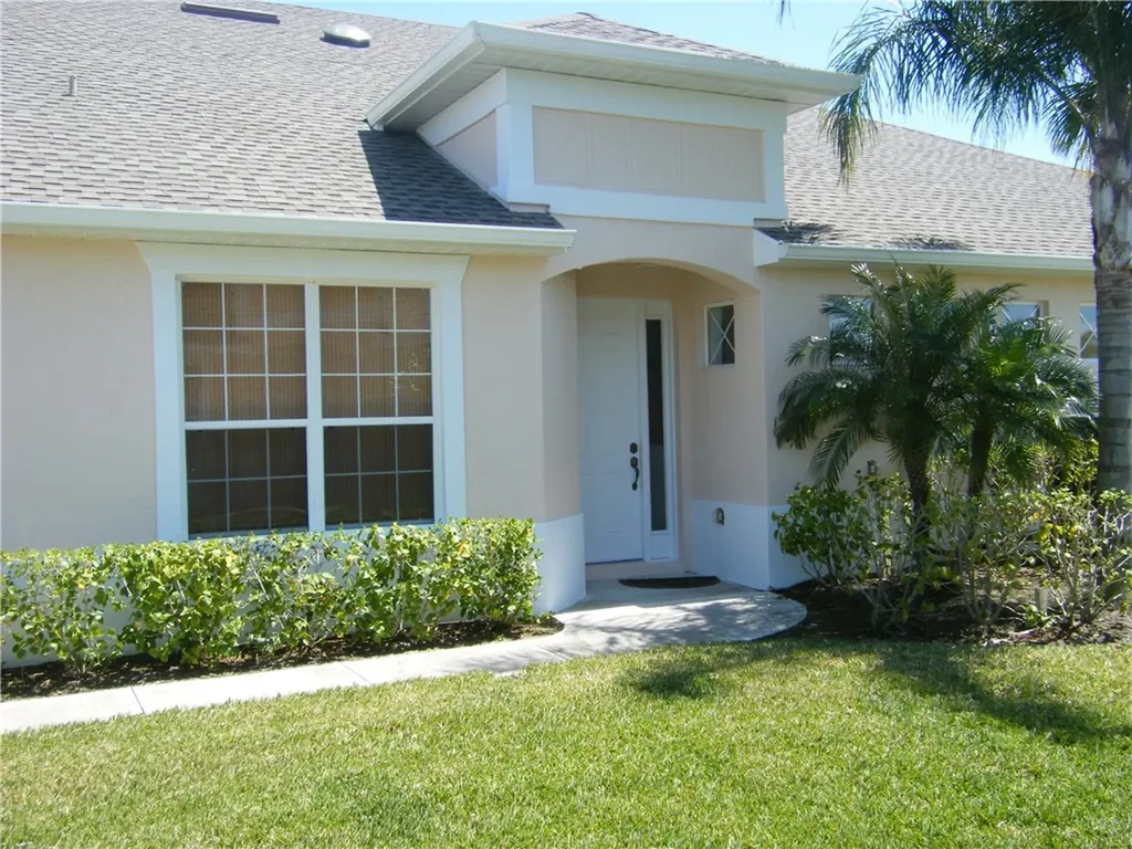 434 N Tangerine Square SW Vero Beach FL 32968