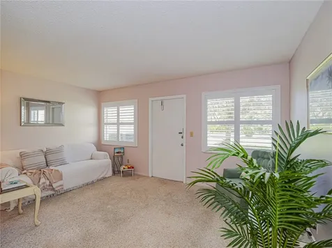 21 Pine Arbor Lane Vero Beach FL 32962