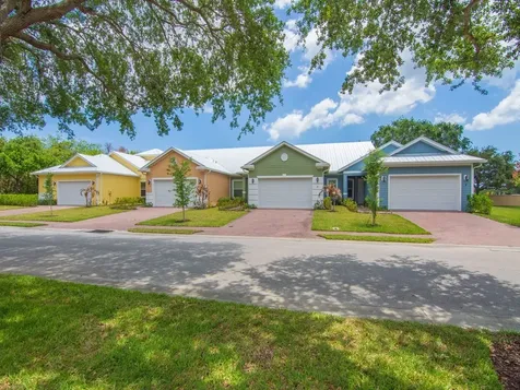 1805 Bridgepointe Circle Vero Beach FL 32967