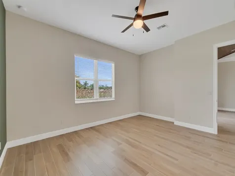 1805 Bridgepointe Circle Vero Beach FL 32967