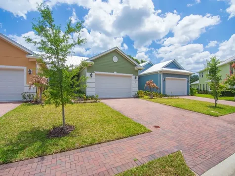1805 Bridgepointe Circle Vero Beach FL 32967