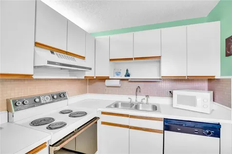 6 Vista Palm Lane Vero Beach FL 32962