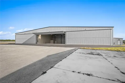 2590 Airport North Drive Vero Beach FL 32960