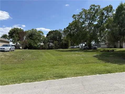 949 Riviera Avenue Sebastian FL 32958