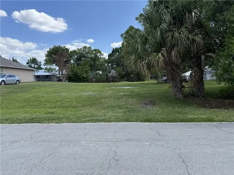 949 Riviera Avenue Sebastian FL 32958