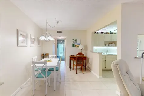 2800 Indian River Boulevard Vero Beach FL 32960