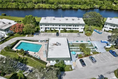 2800 Indian River Boulevard Vero Beach FL 32960