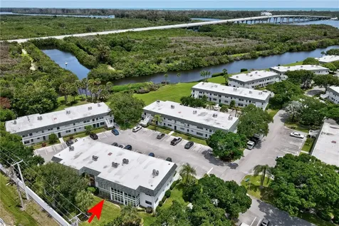 2800 Indian River Boulevard Vero Beach FL 32960