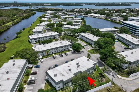 2800 Indian River Boulevard Vero Beach FL 32960
