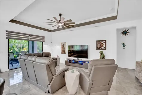 1637 Willows Square Vero Beach FL 32966