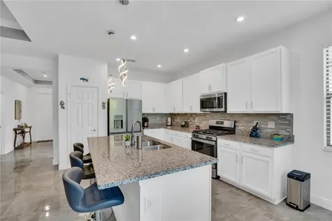 1637 Willows Square Vero Beach FL 32966