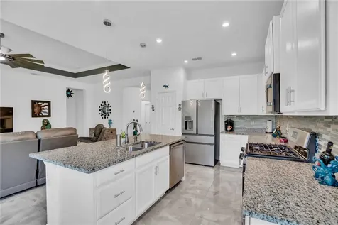 1637 Willows Square Vero Beach FL 32966