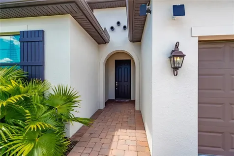 1637 Willows Square Vero Beach FL 32966