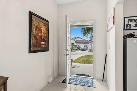 1013 E 13th Square Vero Beach FL 32960