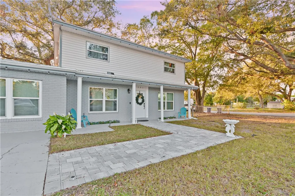301 20th Avenue SW Vero Beach FL 32962