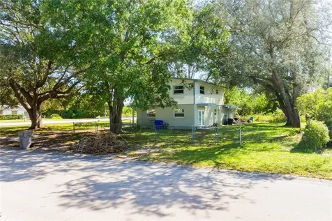 301 20th Avenue SW Vero Beach FL 32962