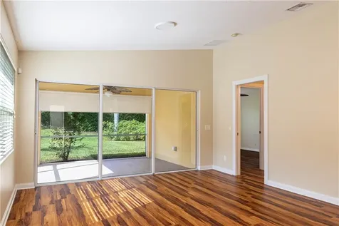 5009 Corsica Square Vero Beach FL 32967